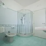 לינה וארוחת בוקר Belvedere 4*